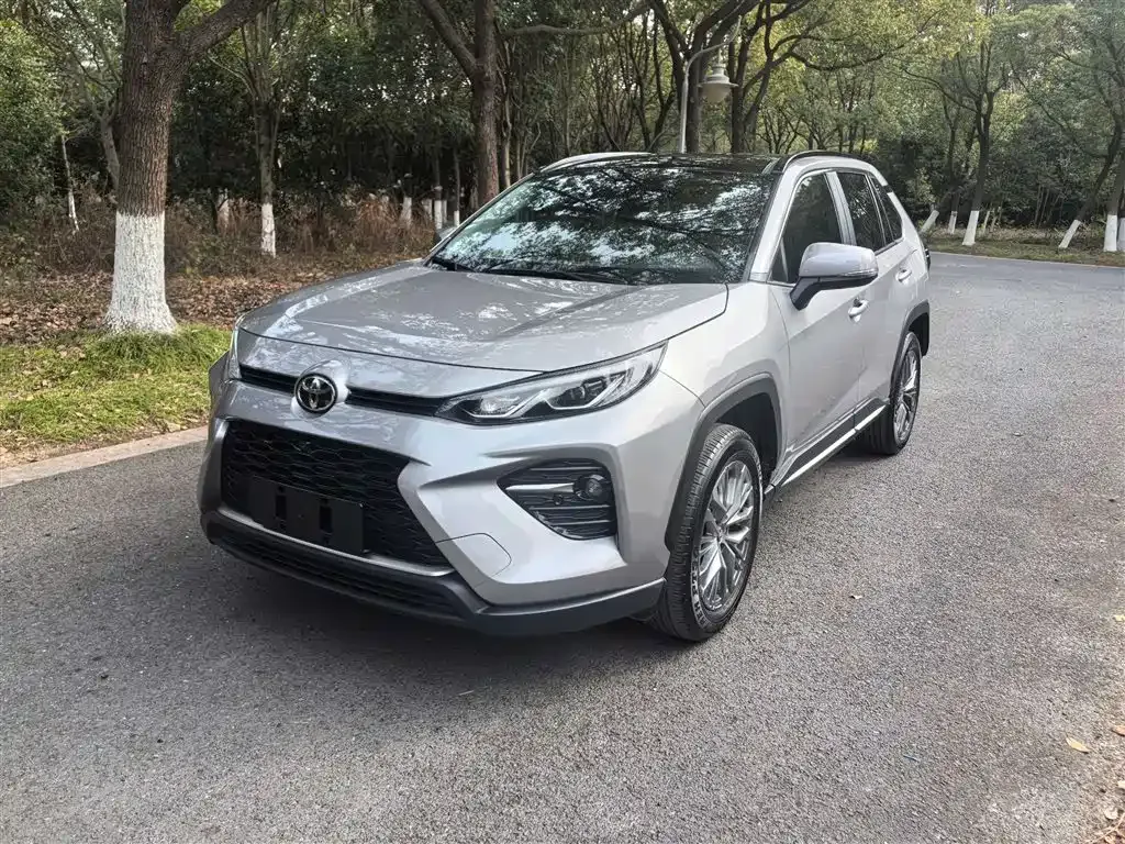 Toyota Wildlander — фото 1