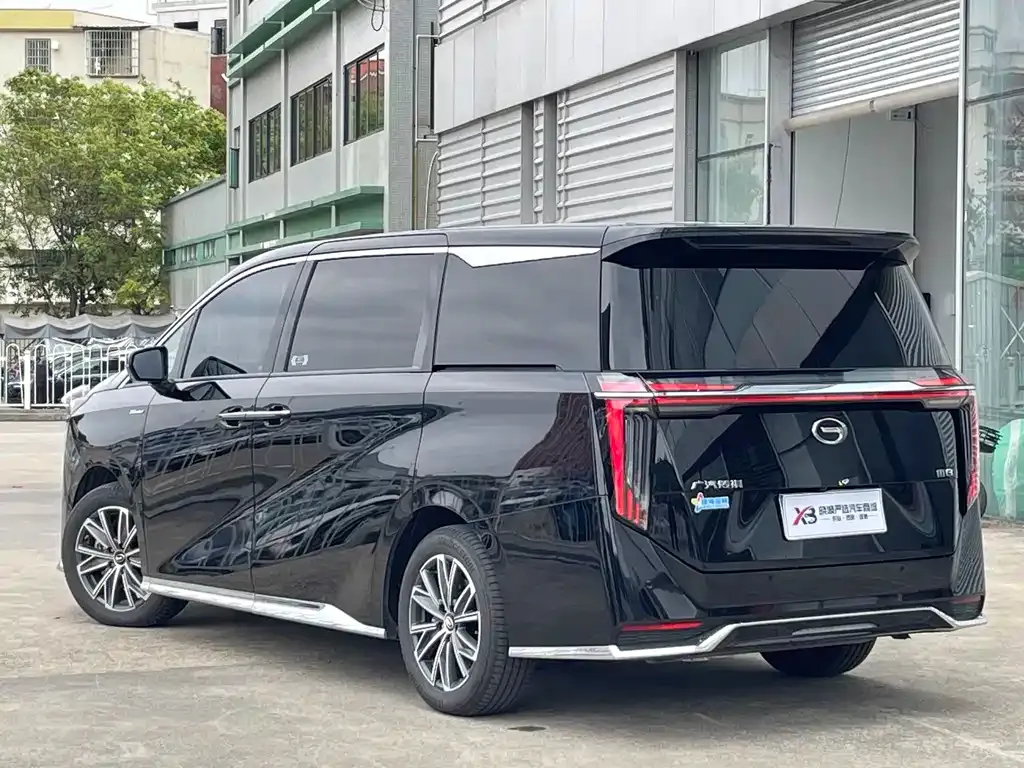 GAC Motor Trumpchi M8 — фото 2