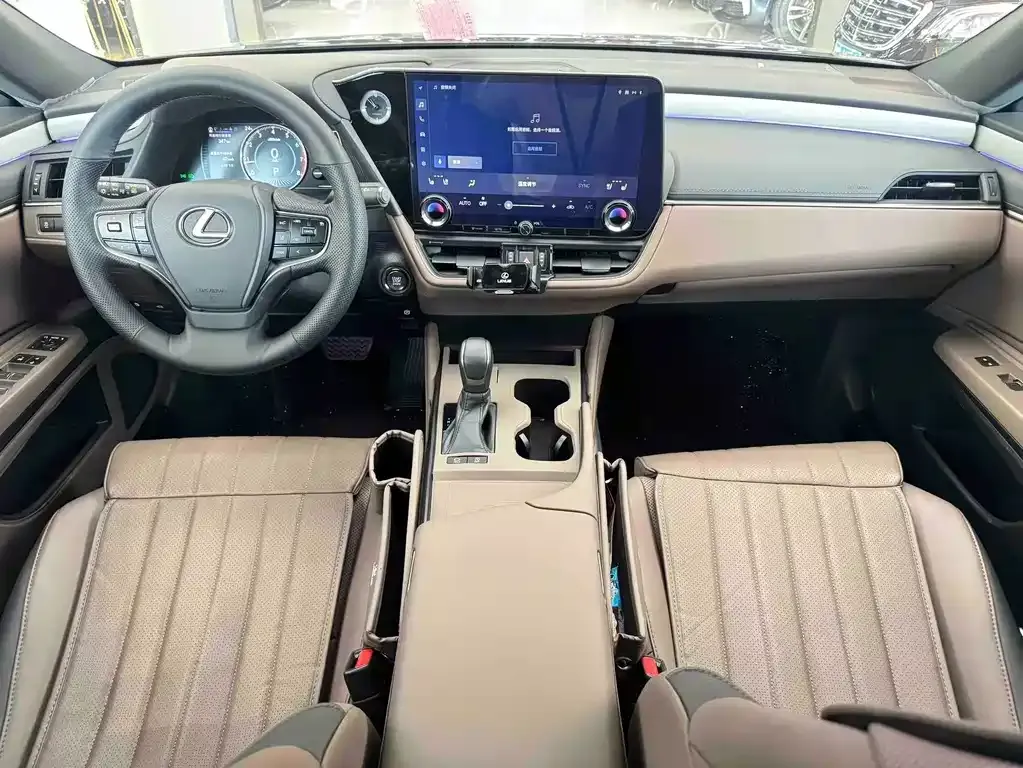 Lexus ES 2025 из CN, фото 9