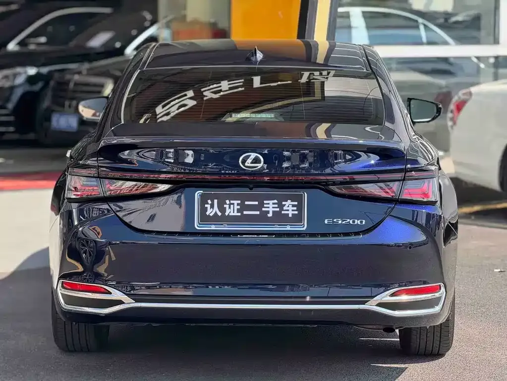 Lexus ES 2025 из CN, фото 2