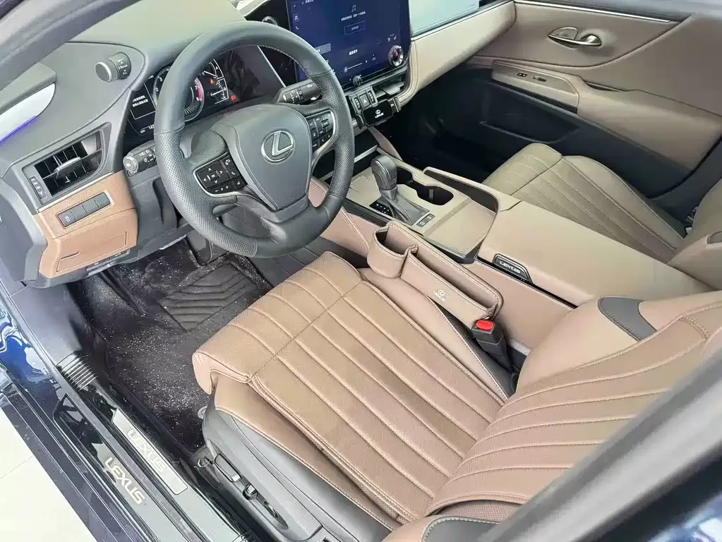 Lexus ES 2025 из CN, фото 6