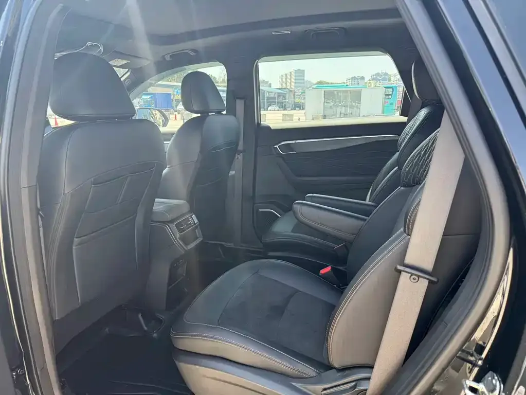 Geely Haoyue L 2025 из CN, фото 2