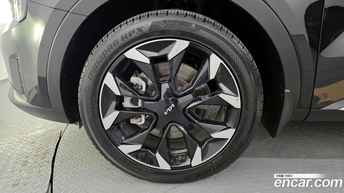 Kia Sorento — фото 9