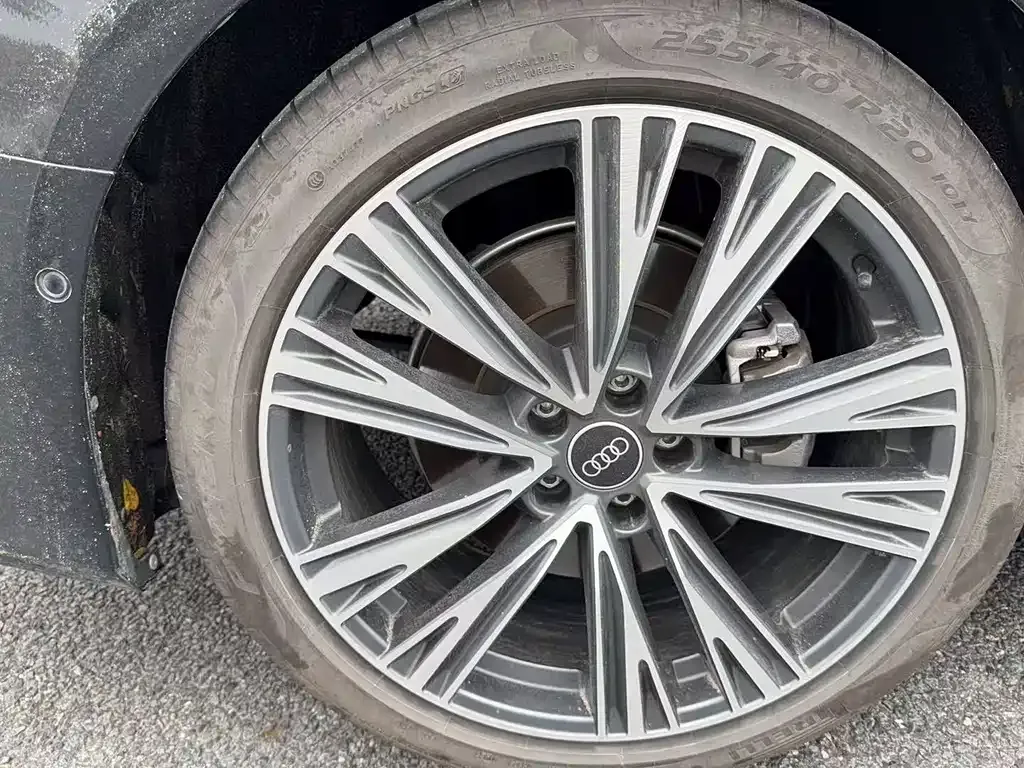Audi A6L 2025 из CN, фото 10