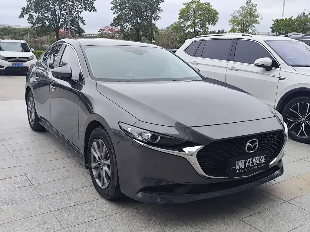 Mazda 3 Axela — фото 3