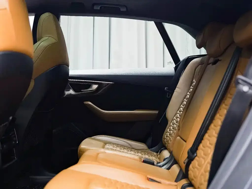 Audi RS Q8 2022 из CN, фото 7