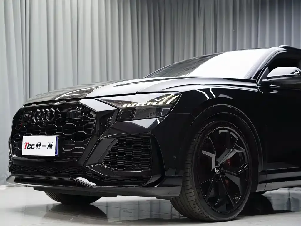 Audi RS Q8 2022 из CN, фото 8