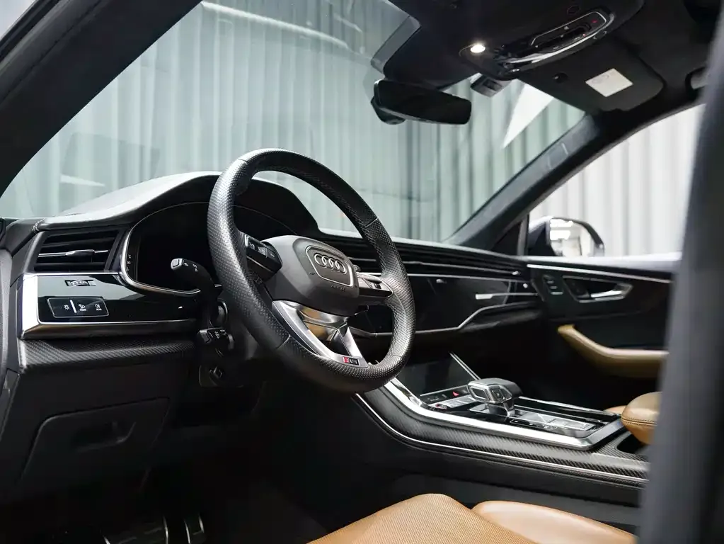 Audi RS Q8 2022 из CN, фото 2