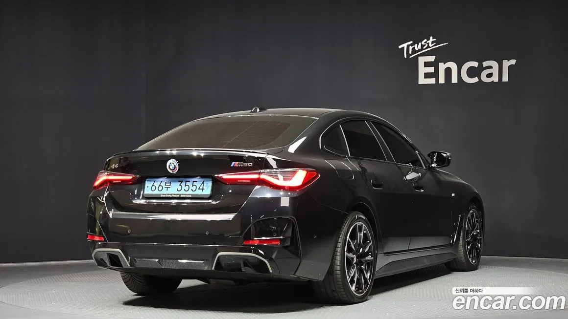 BMW i4 2023 из KR, фото 3