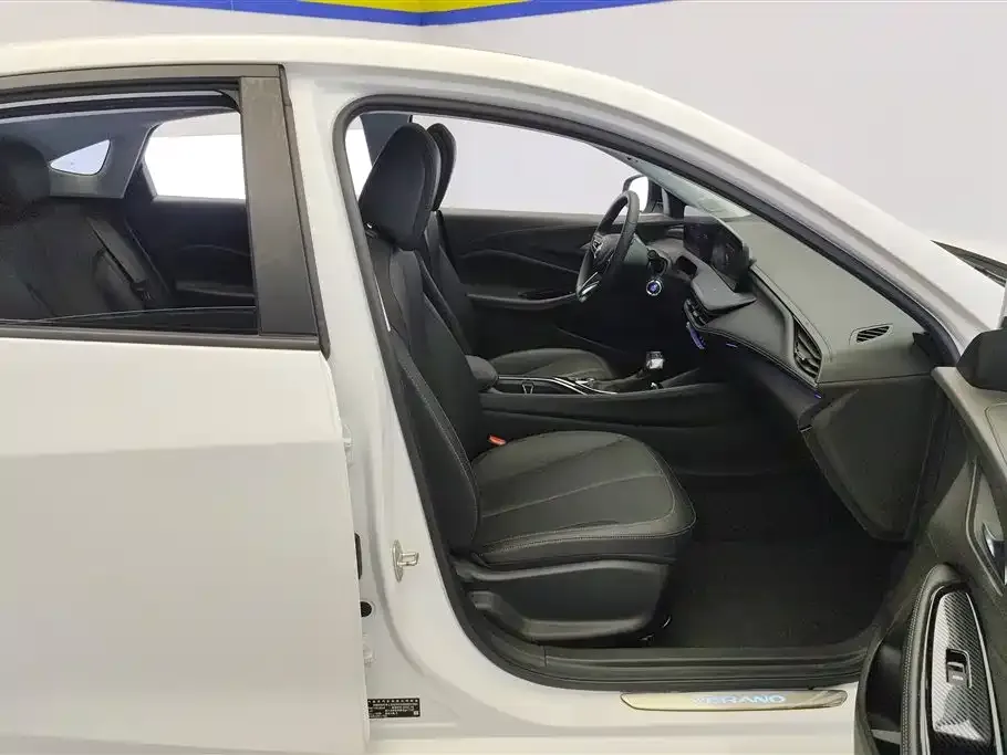 Buick Verano 2023 из CN, фото 2