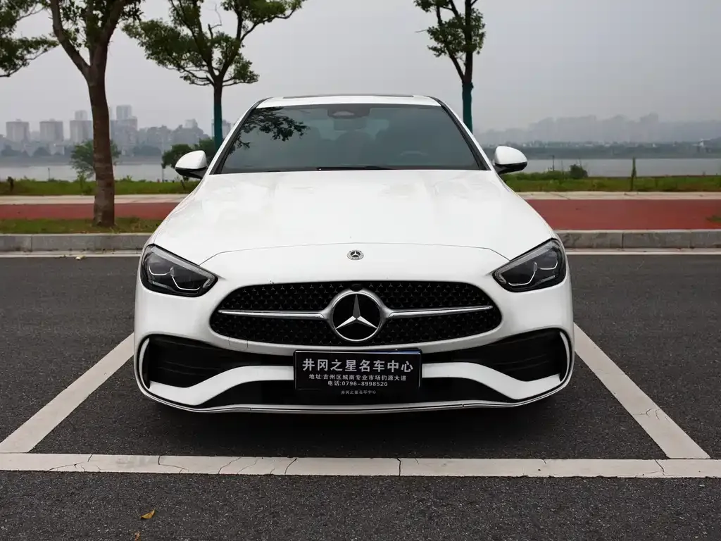 Mercedes-Benz C-Class — фото 1