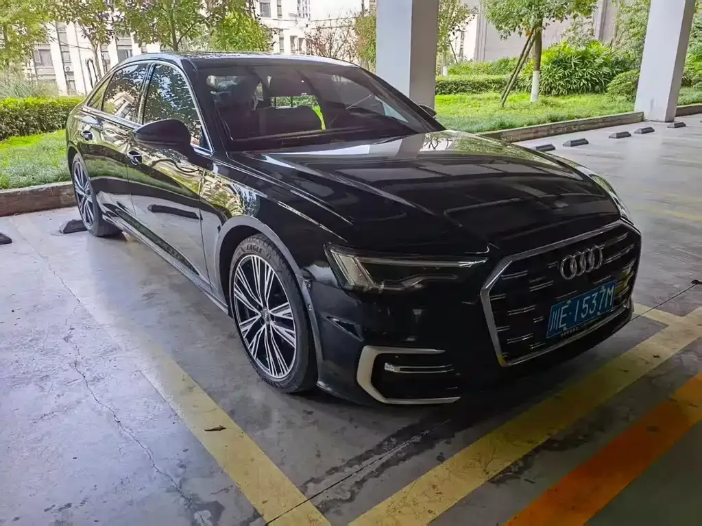 Audi A6L 2023 из CN, фото 2