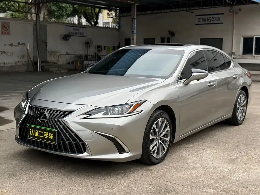 Lexus ES 2022 из CN, фото 1