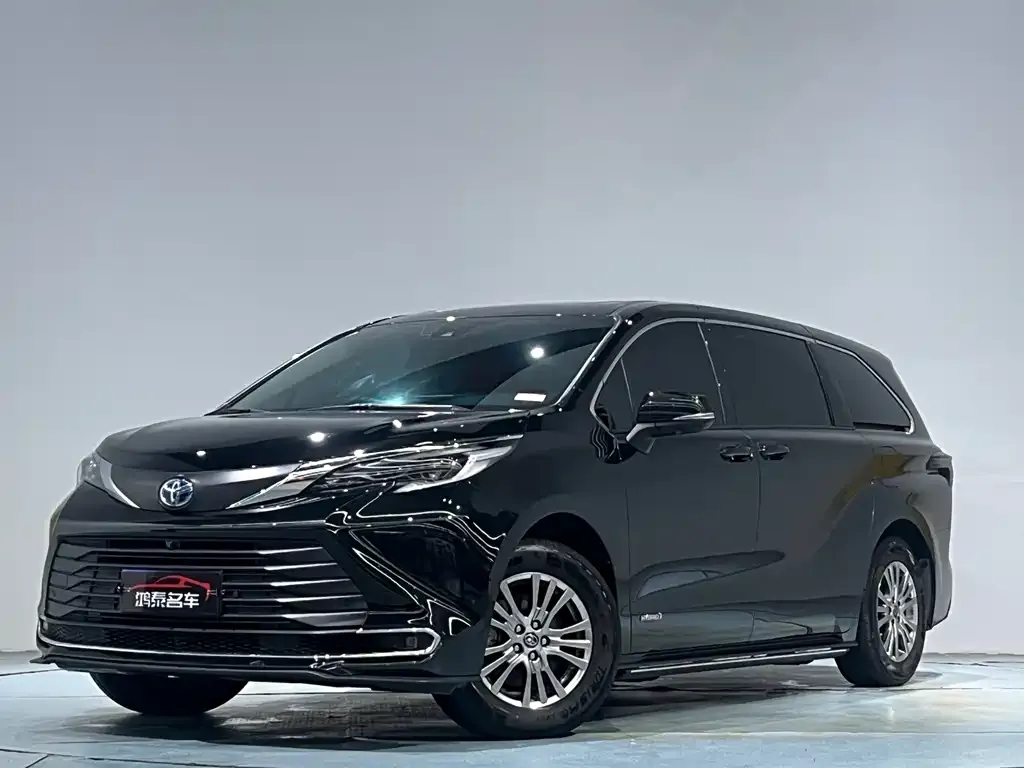 Toyota Sienna 2022 из CN, фото 1