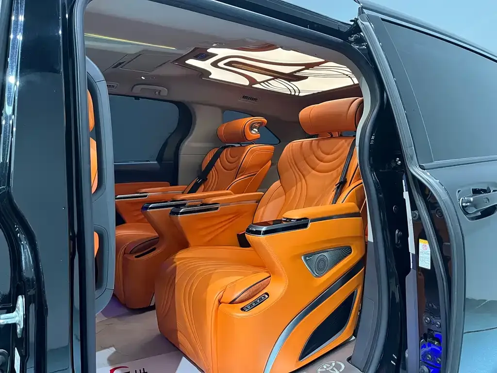 Toyota Sienna 2022 из CN, фото 4