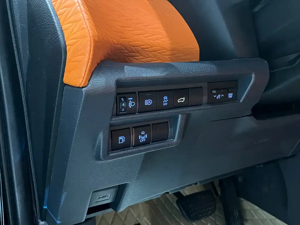 Toyota Sienna 2022 из CN, фото 7