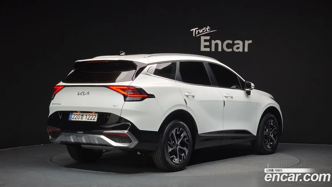 Kia Sportage — фото 10