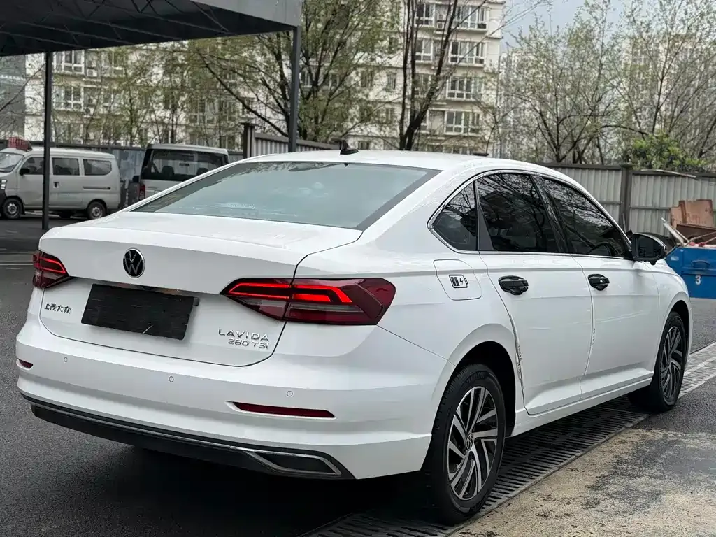 Volkswagen Lavida 2022 из CN, фото 4