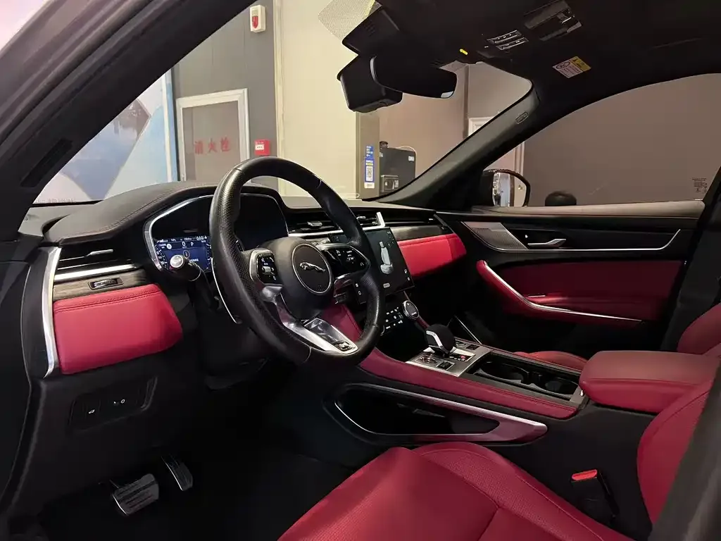 Jaguar F-PACE 2023 из CN, фото 7