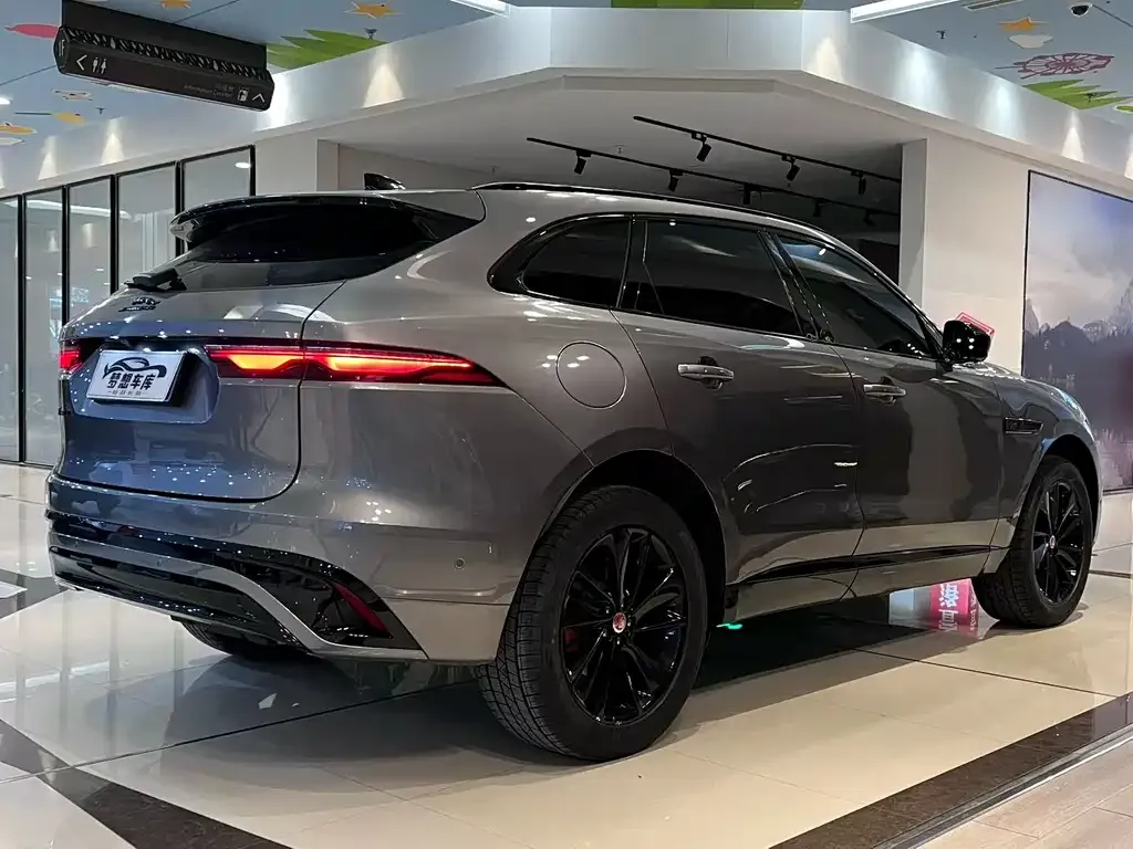 Jaguar F-PACE 2023 из CN, фото 3