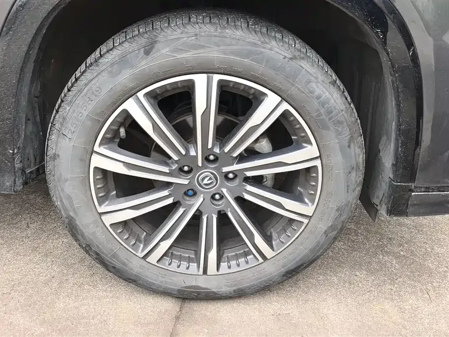 Changan CS75PLUS — фото 2