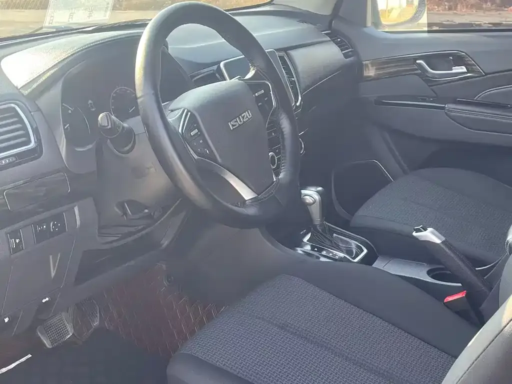 Isuzu Lingtuo 2023 из CN, фото 3