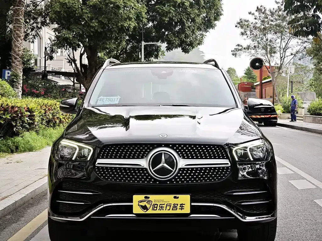 Mercedes-Benz GLE — фото 10