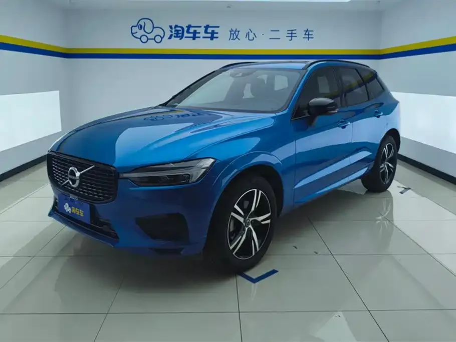 Volvo XC60 — фото 1