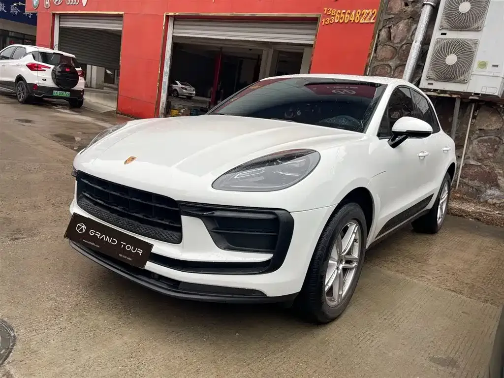 Porsche Macan — фото 1