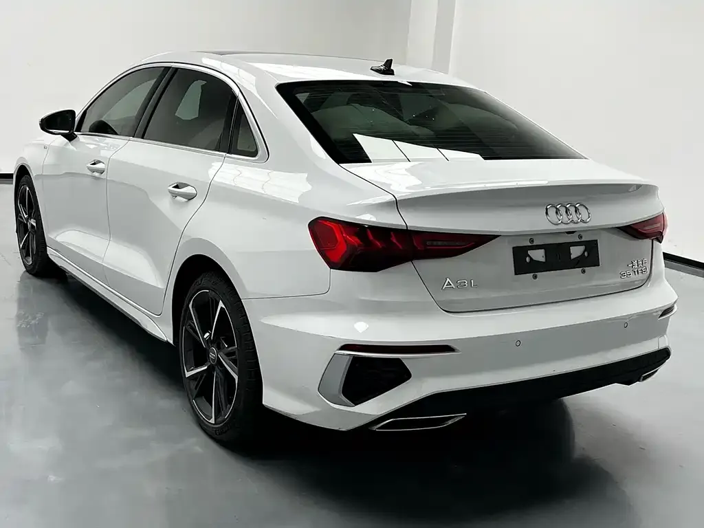 Audi A3 — фото 8