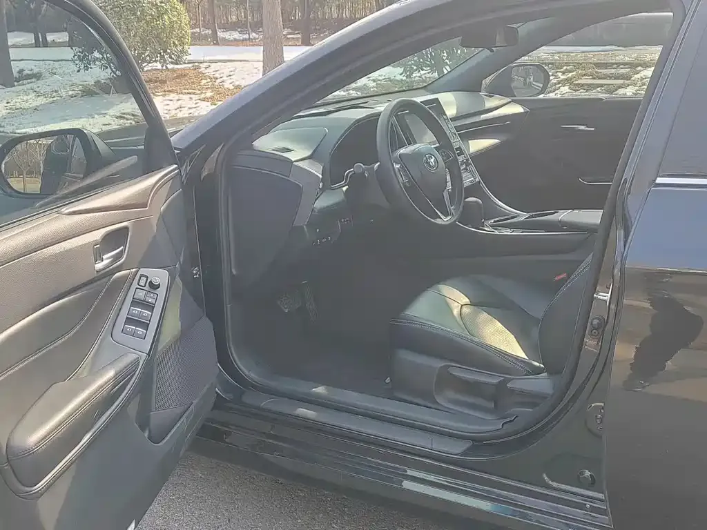 Toyota Avalon 2023 из CN, фото 8
