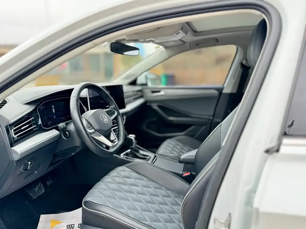 Volkswagen Sagitar — фото 9