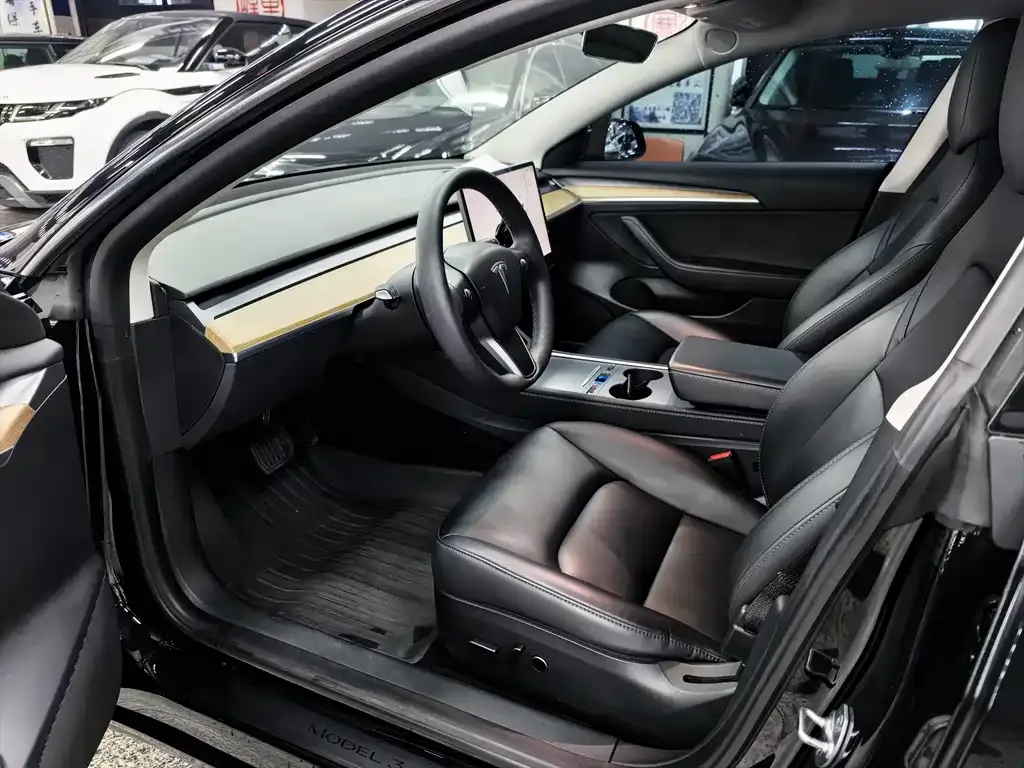 Tesla Model 3 2023 из CN, фото 5