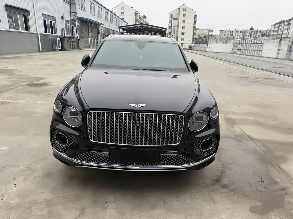 Bentley Bentayga 2024 из CN, фото 9
