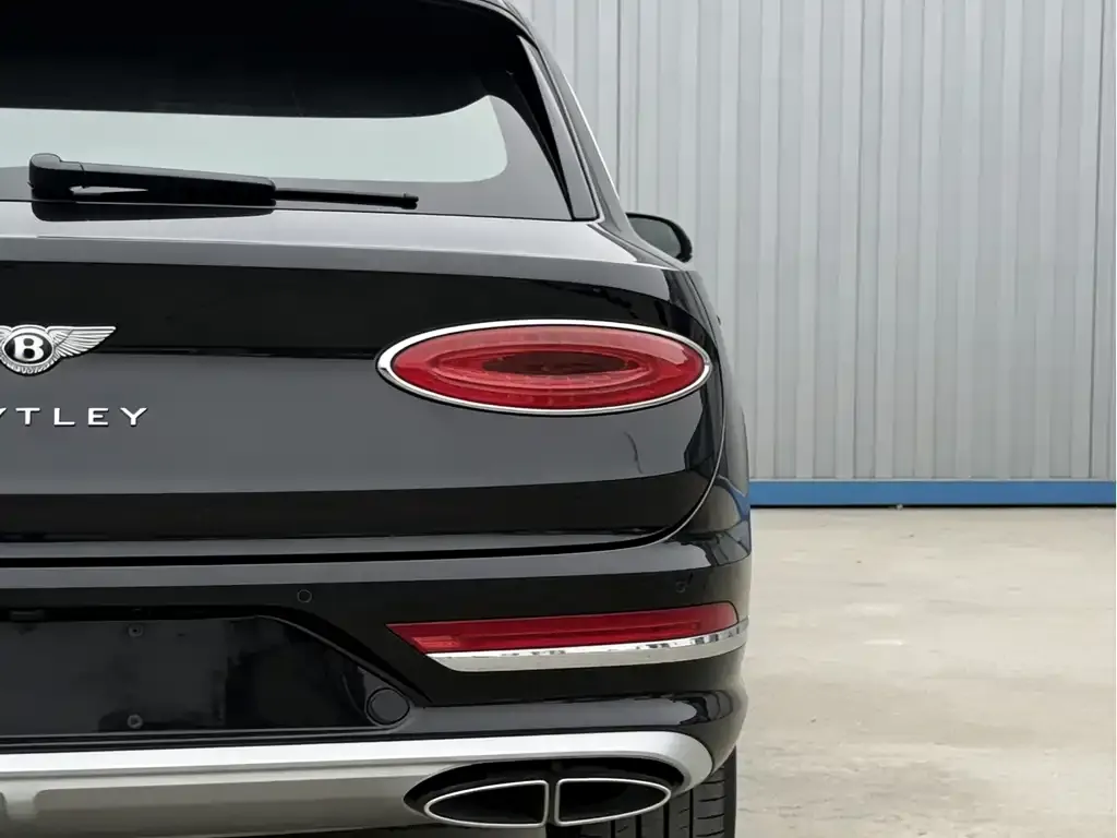 Bentley Bentayga 2024 из CN, фото 5