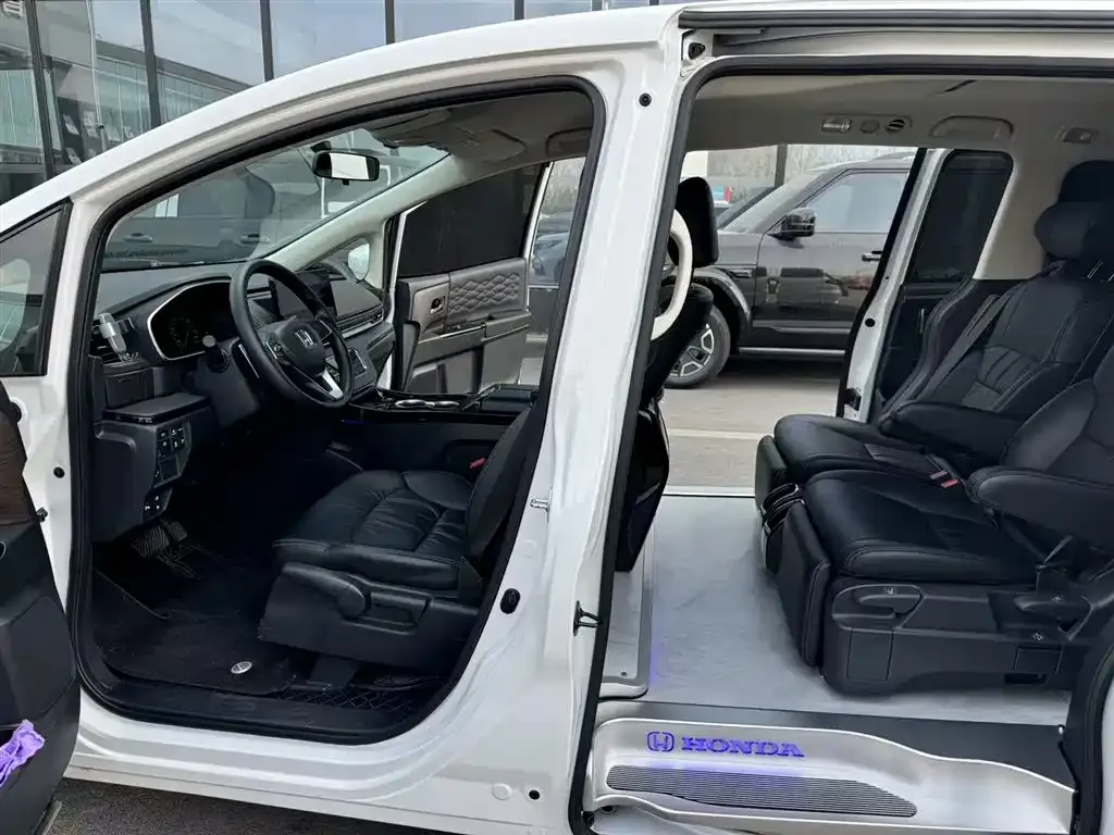 Honda Odyssey 2024 из CN, фото 3