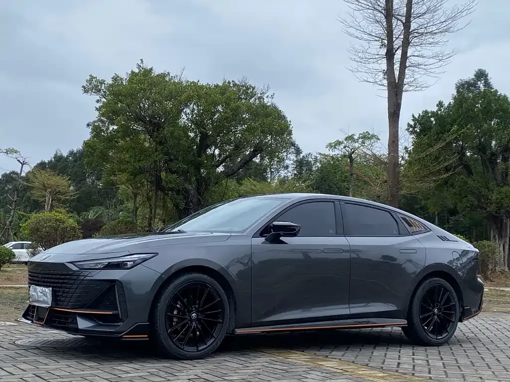 Changan UNI-V 2023 из CN, фото 1