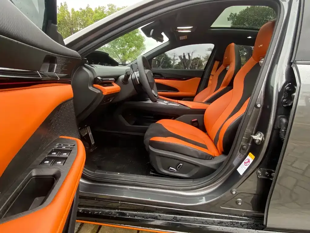 Changan UNI-V 2023 из CN, фото 9