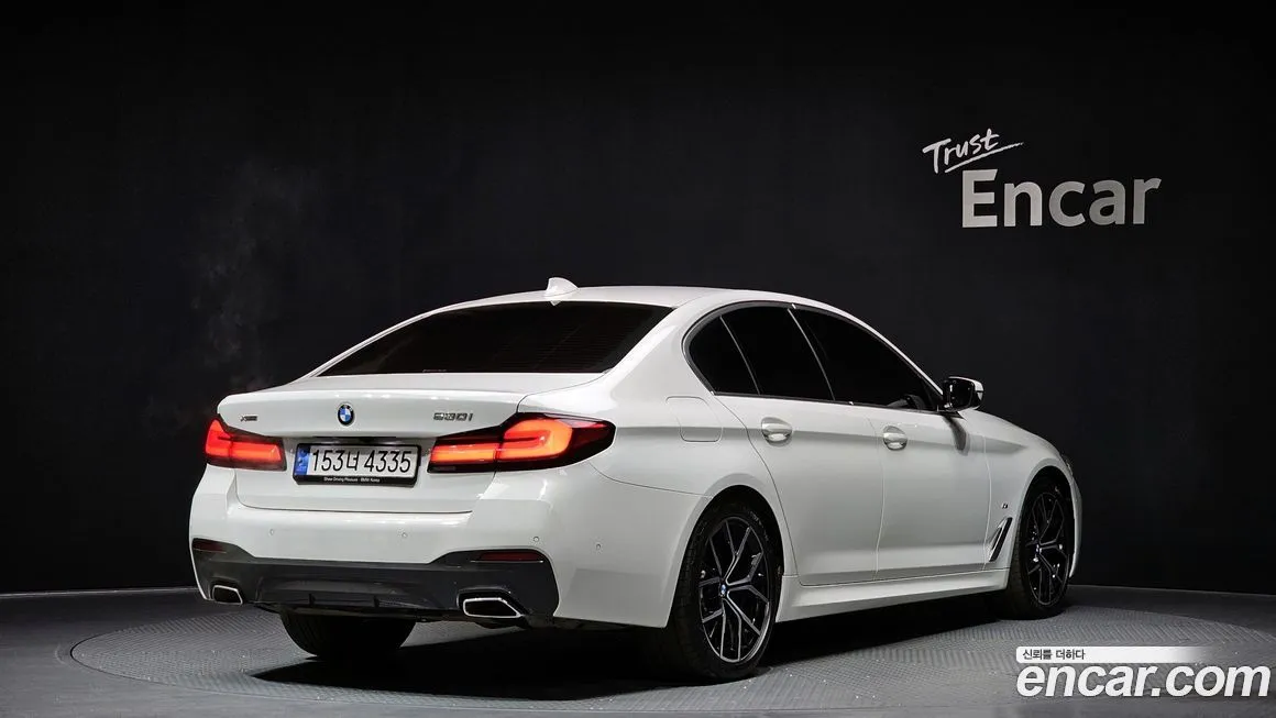 BMW 5-Series — фото 2