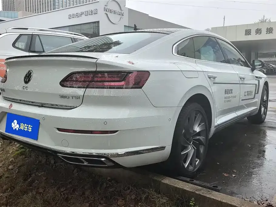 Volkswagen CC — фото 10