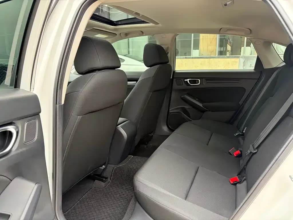 Honda Civic 2024 из CN, фото 9