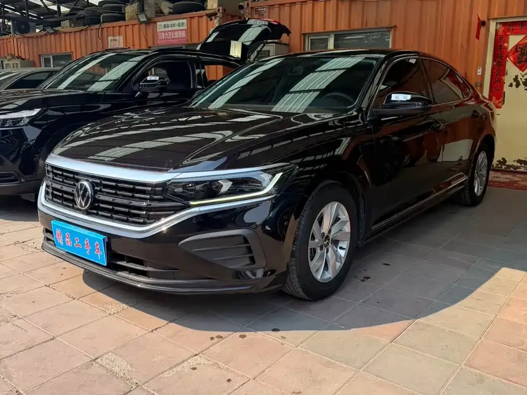 Volkswagen Passat — фото 1