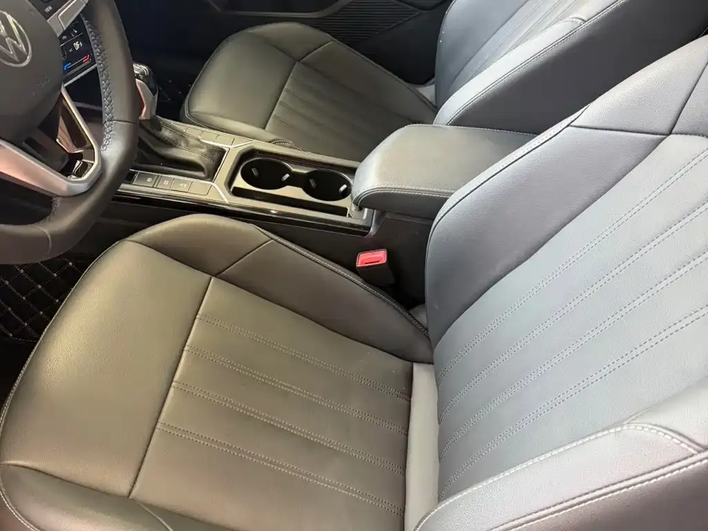 Volkswagen Passat — фото 8
