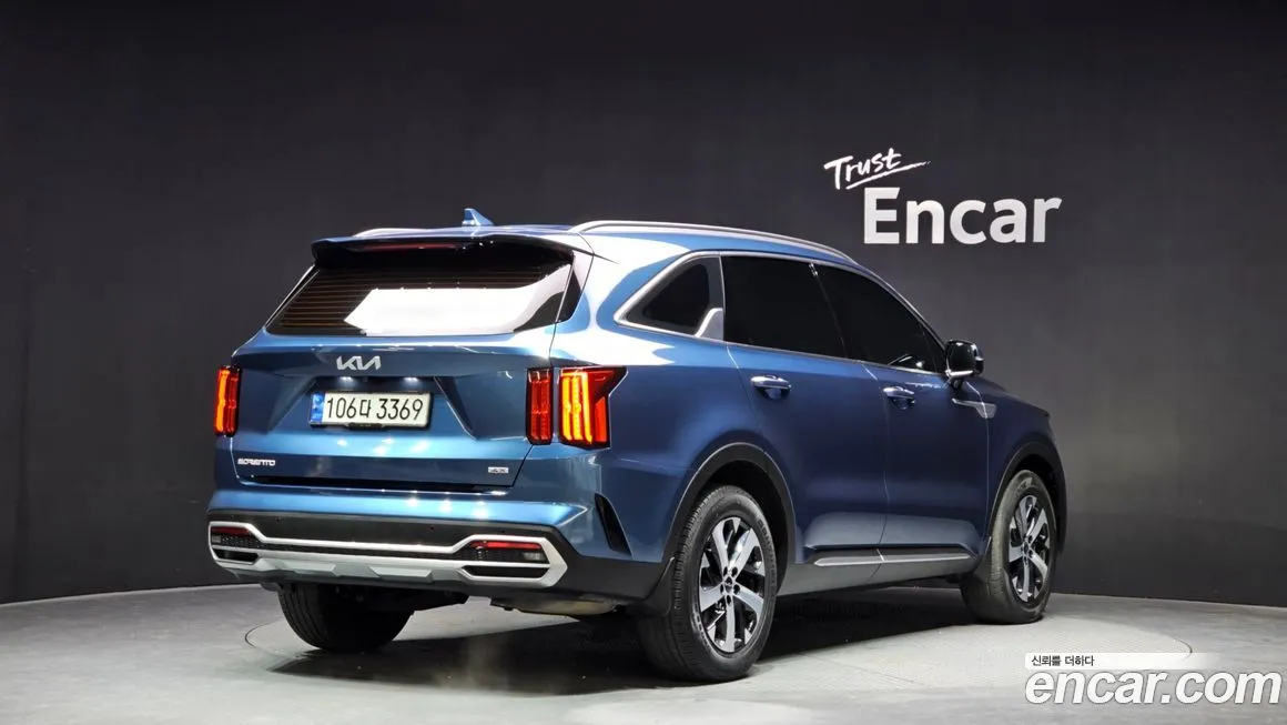 Kia Sorento — фото 6