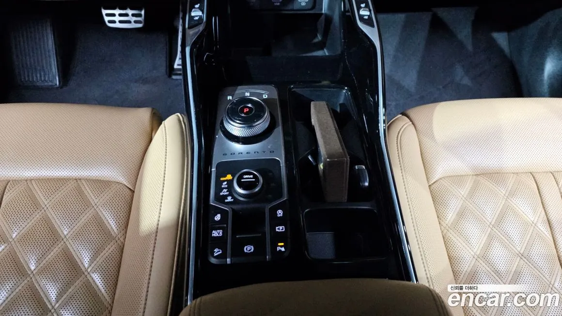 Kia Sorento — фото 5