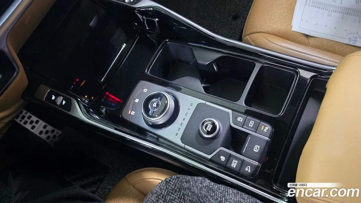 Kia Sorento — фото 9