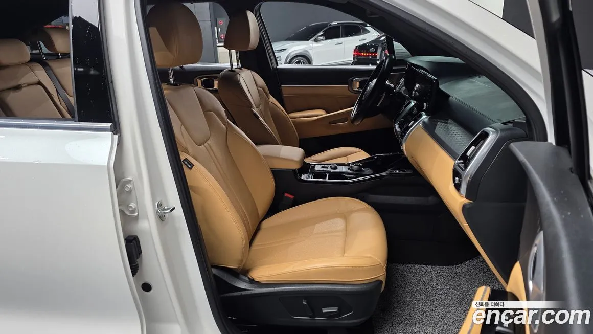 Kia Sorento — фото 8