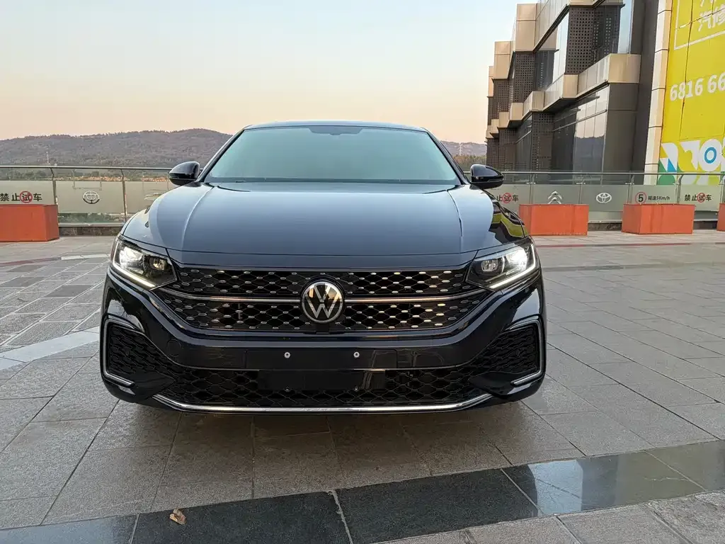 Volkswagen Passat — фото 3