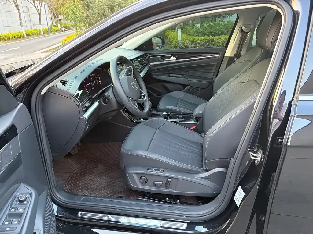 Volkswagen Passat — фото 8
