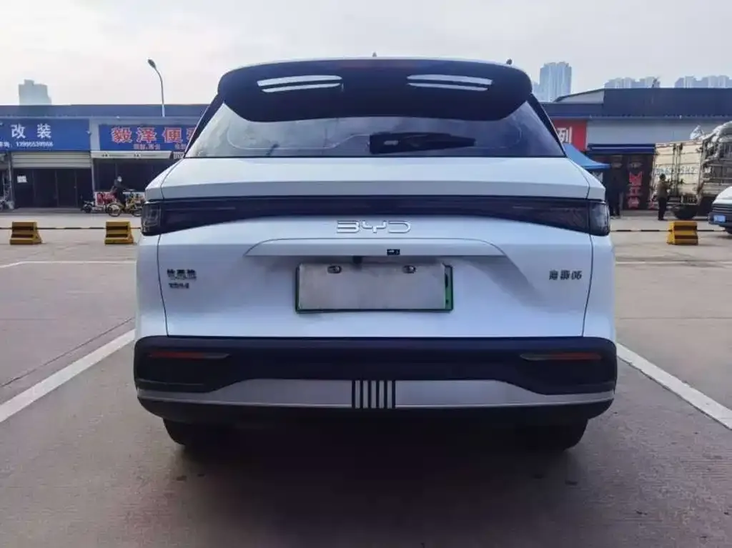 BYD Seal 05 DM-i — фото 3